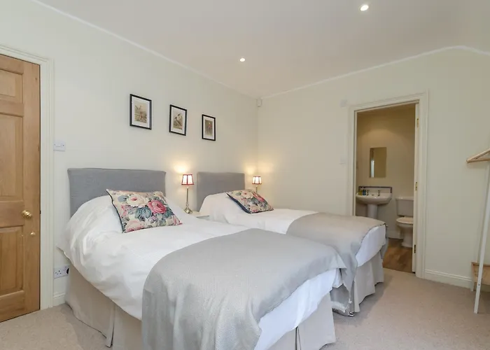 Todd's Pasture * Hawnby