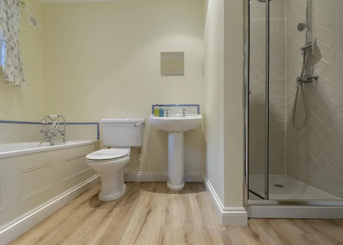 Todd's Pasture * Hawnby