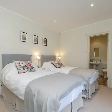 Todd's Pasture * Hawnby